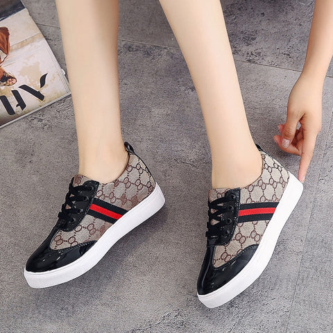 Lace-up Ladies Shoes Flat Comfortable Casual Vulcanized  Sneakers